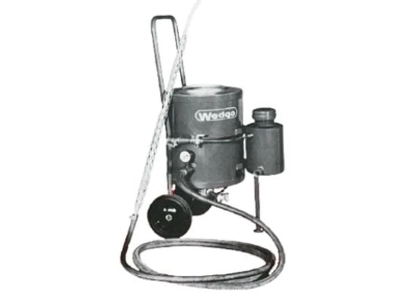 The first hot water high pressure cleaner from Wilms